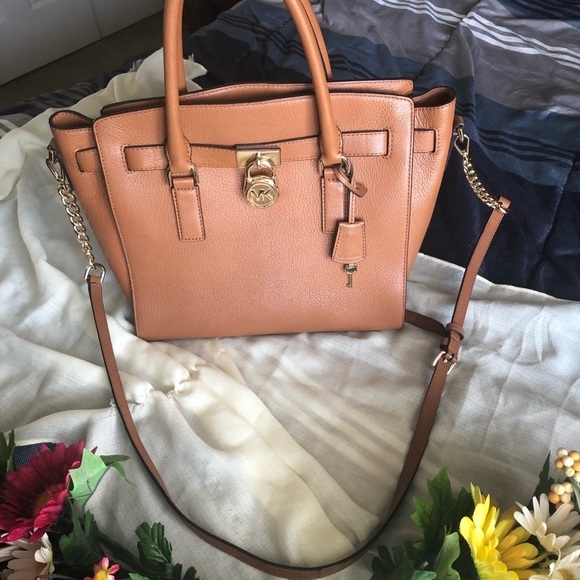 MK Hamilton Medium Handbag - Picture 13 of 13